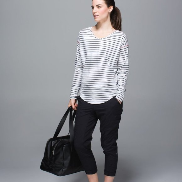 Lululemon Weekend Long Sleeve Shirt Navy Stripe Red Stitching Size 8 - Picture 3 of 10